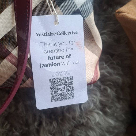 Authentic Burberry Tote - Picture 8 of 8